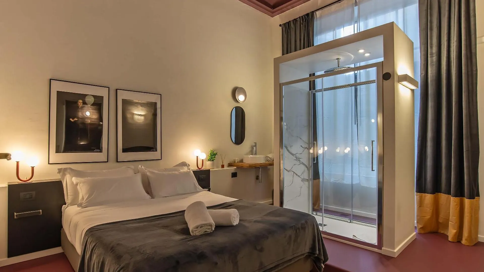 Mdr Crystal Apartment Florencie Itálie